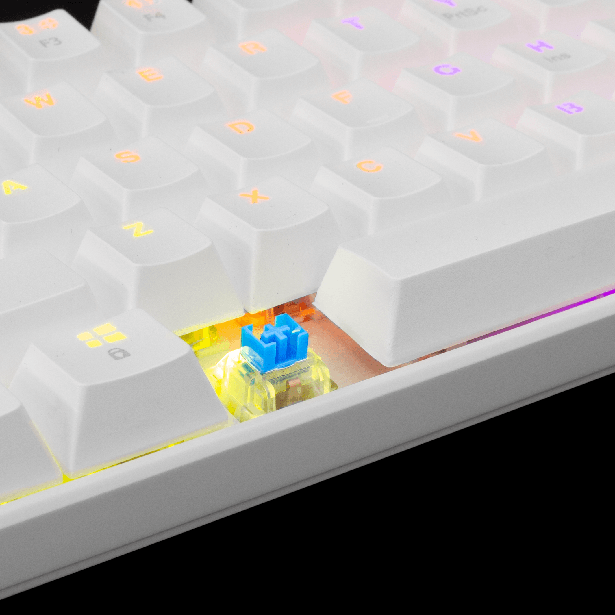White Shark SHINOBI Keyboard - White (Blue Mechanical Switches) [US Layout] - GameStore.mt | Powered by Flutisat